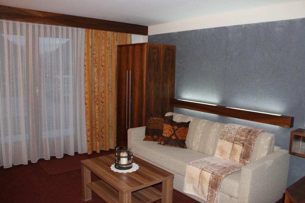 Appartements Zerzer Ried im Oberinntal Cameră foto