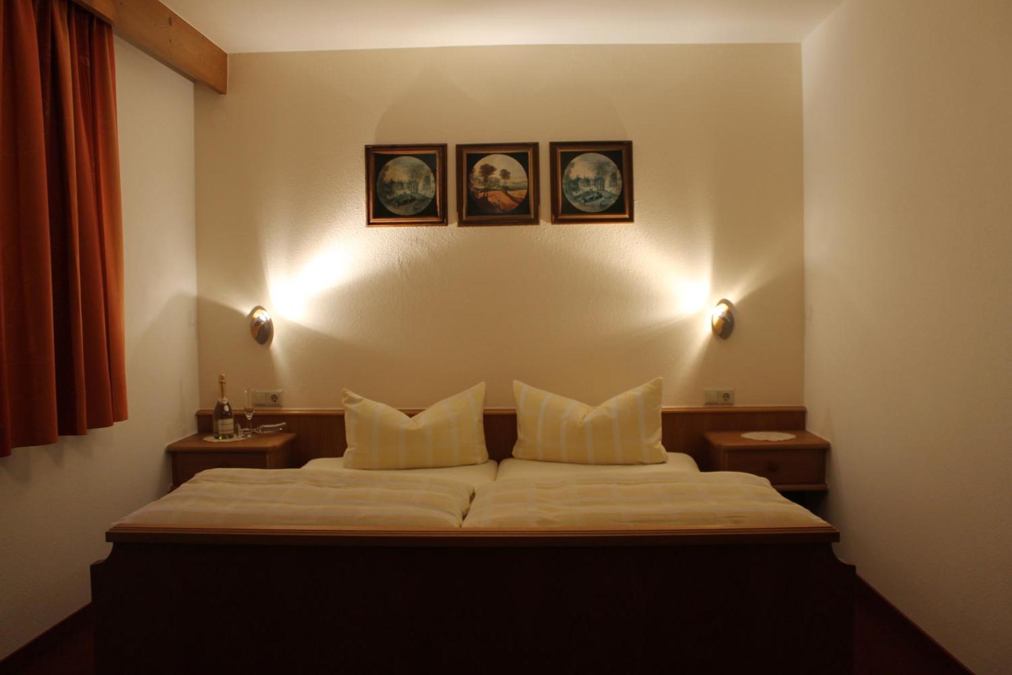 Appartements Zerzer Ried im Oberinntal Cameră foto