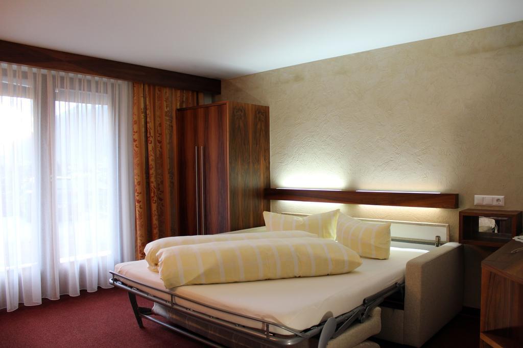 Appartements Zerzer Ried im Oberinntal Cameră foto